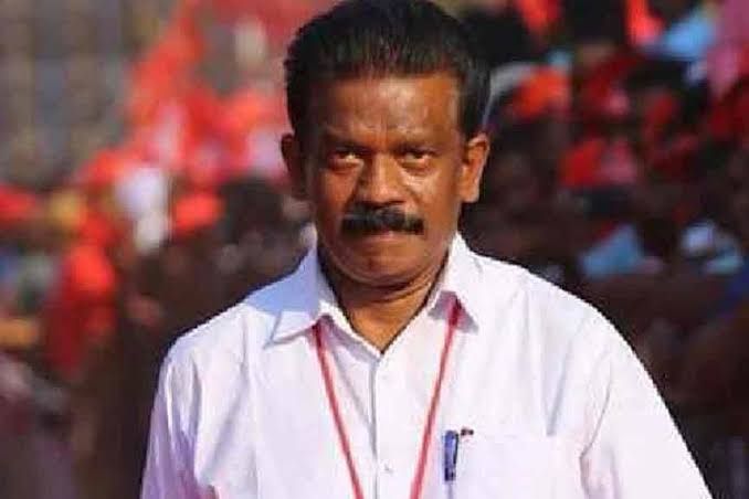 ദേവസ്വം വകുപ്പ് മന്ത്രി കെ. രാധാകൃഷ്ണനെതിരെ പയ്യന്നൂർ നമ്പ്യാത്തറ ക്ഷേത്രത്തിലെ ചടങ്ങിൽ വച്ചുണ്ടായ ജാതിവിവേചനം തെമ്മാടിത്തവും പുരോഗമന കേരളത്തിന് അപമാനകരവും : DYFI
